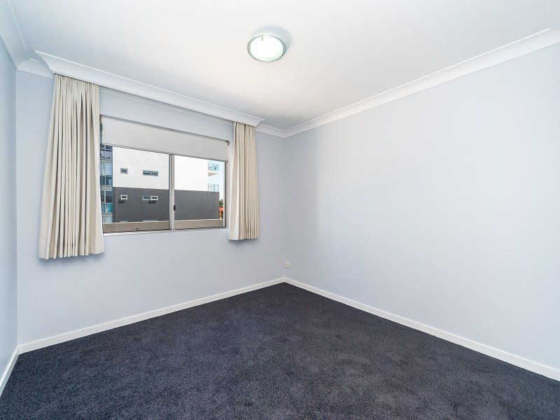 13/18-22 Parker Street, Labrador QLD 4215