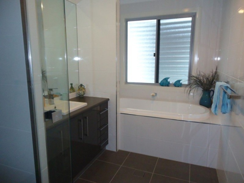 26B Gordon Street, Labrador QLD 4215