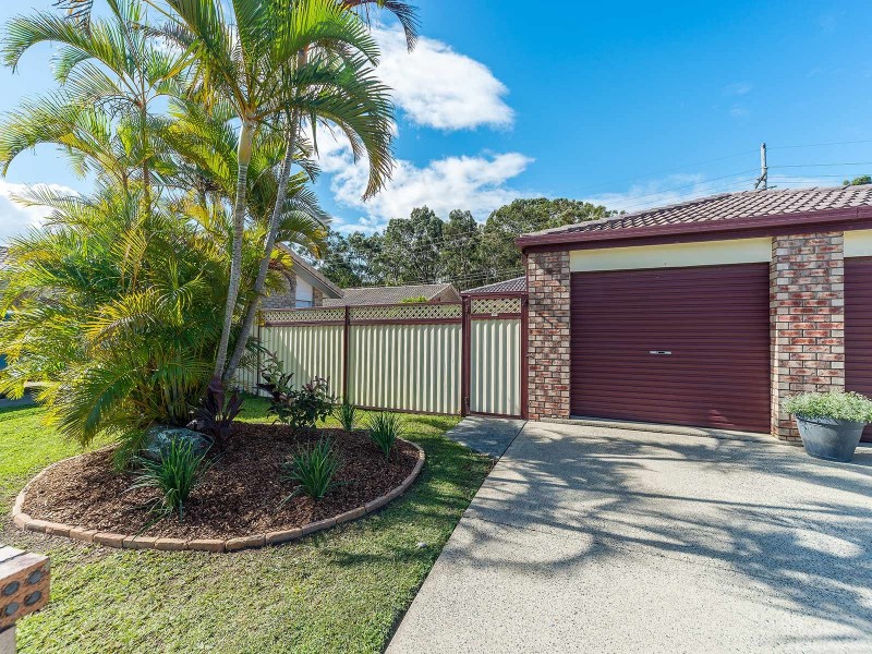 1/20 Kenny Drive, Labrador QLD 4215