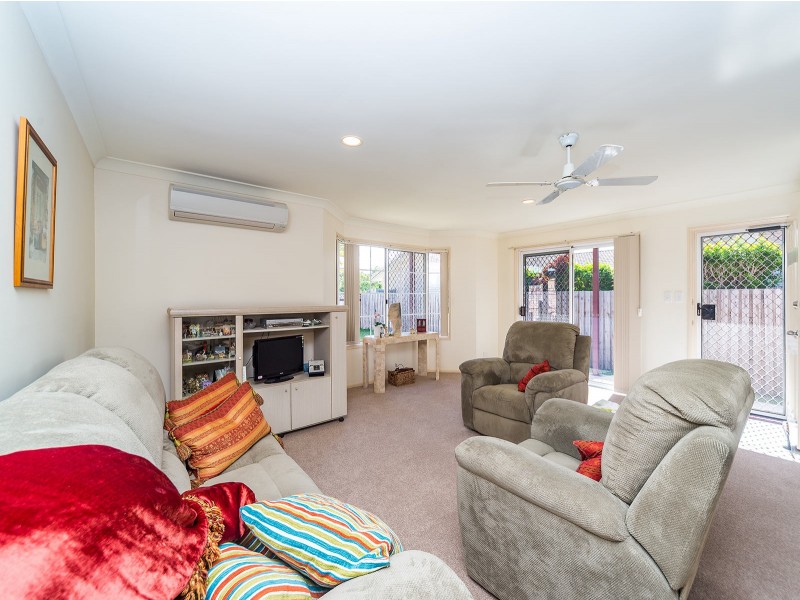 1/20 Kenny Drive, Labrador QLD 4215