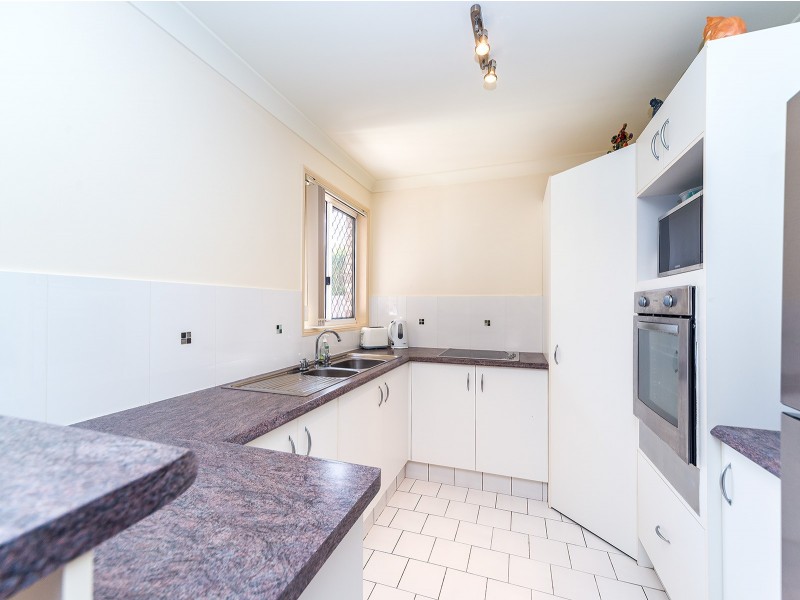 1/20 Kenny Drive, Labrador QLD 4215