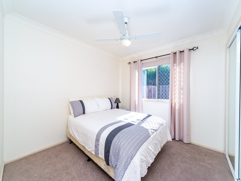 1/20 Kenny Drive, Labrador QLD 4215