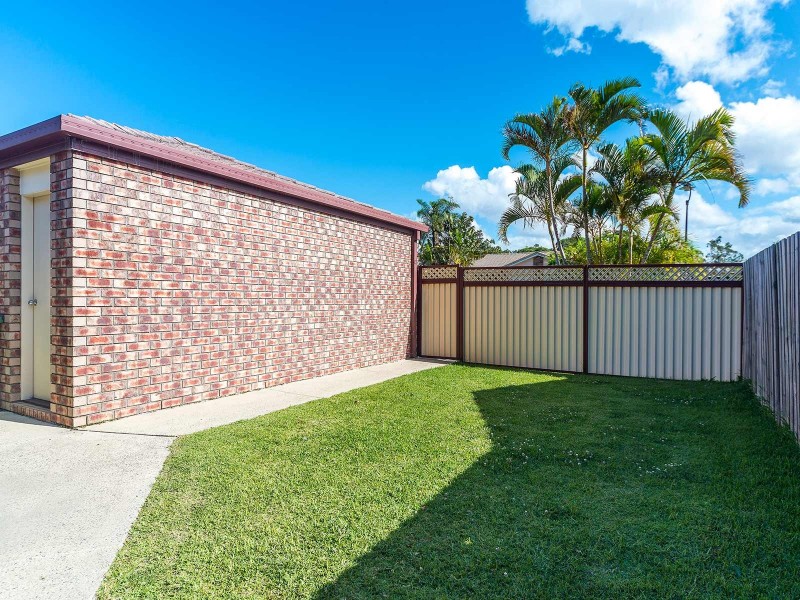1/20 Kenny Drive, Labrador QLD 4215