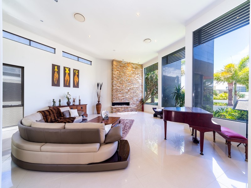 64 The Sovereign Mile, Paradise Point QLD 4216