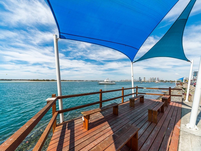 2/25 Imperial Parade, Labrador QLD 4215