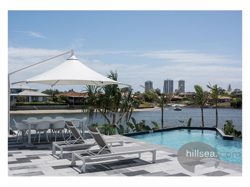 5 Harbour Side Court, Biggera Waters QLD 4216