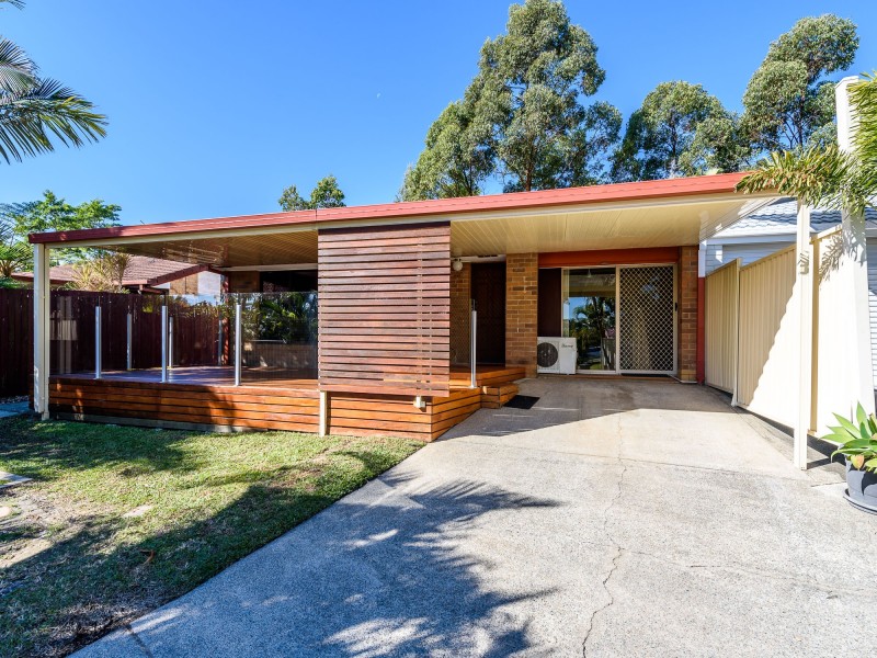 1/18 Hentdale Court, Labrador QLD 4215