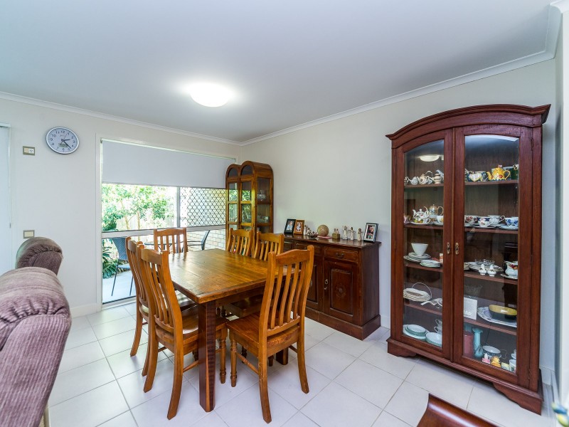1/12 McWilliam Close, Labrador QLD 4215