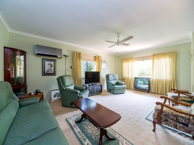 50 Lind Avenue, Southport QLD 4215