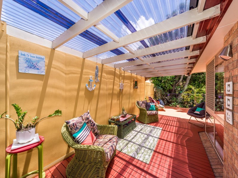 1/144 Whiting Street, Labrador QLD 4215