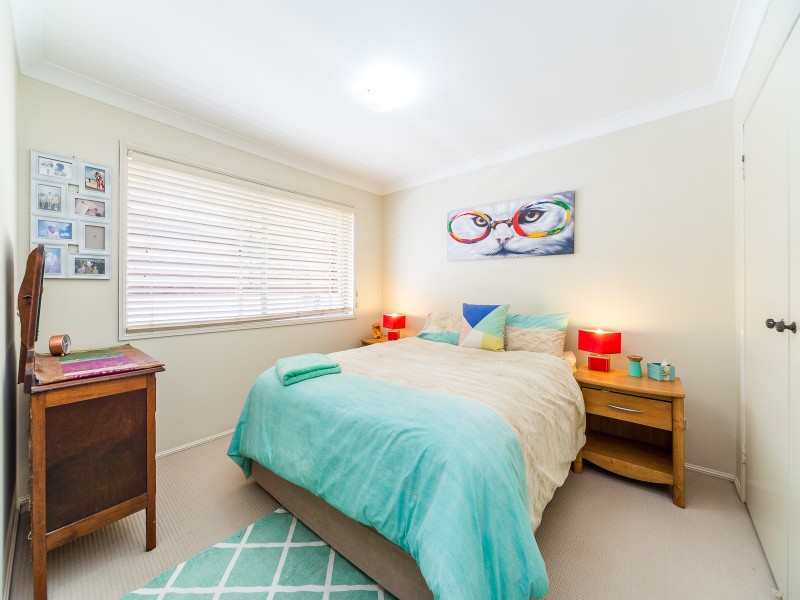 1/144 Whiting Street, Labrador QLD 4215