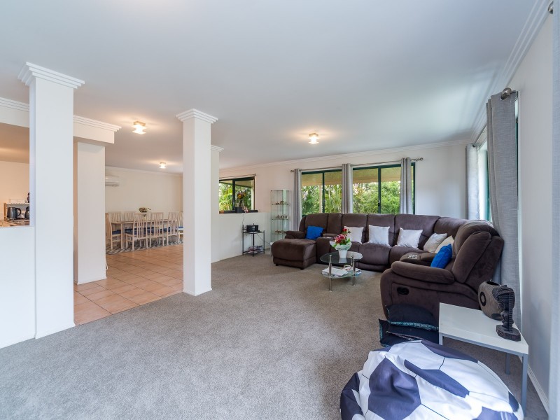 60 Ingles Circuit, Arundel QLD 4214