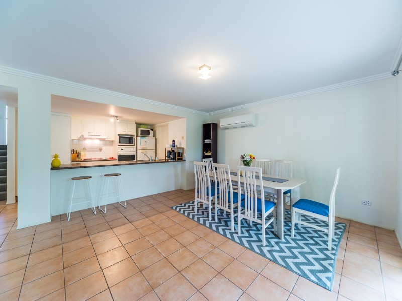 60 Ingles Circuit, Arundel QLD 4214