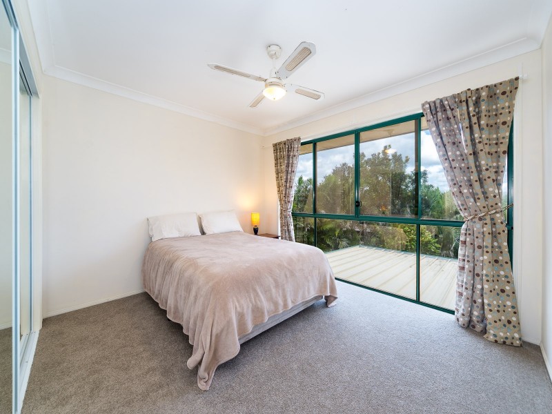 60 Ingles Circuit, Arundel QLD 4214
