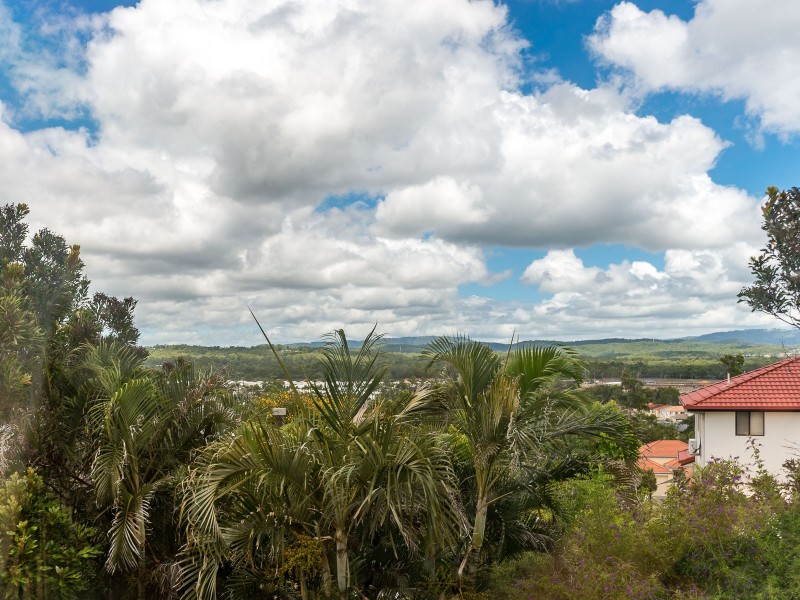 60 Ingles Circuit, Arundel QLD 4214