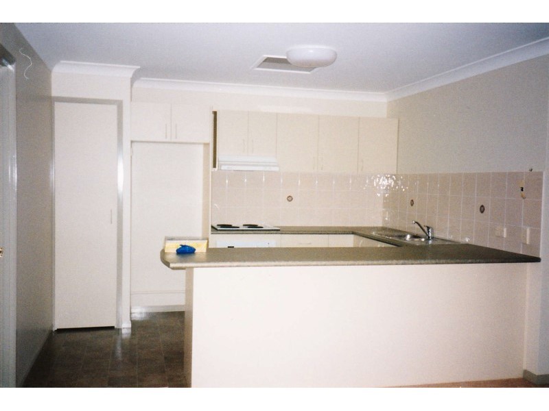 2/118 Government Road, Labrador QLD 4215