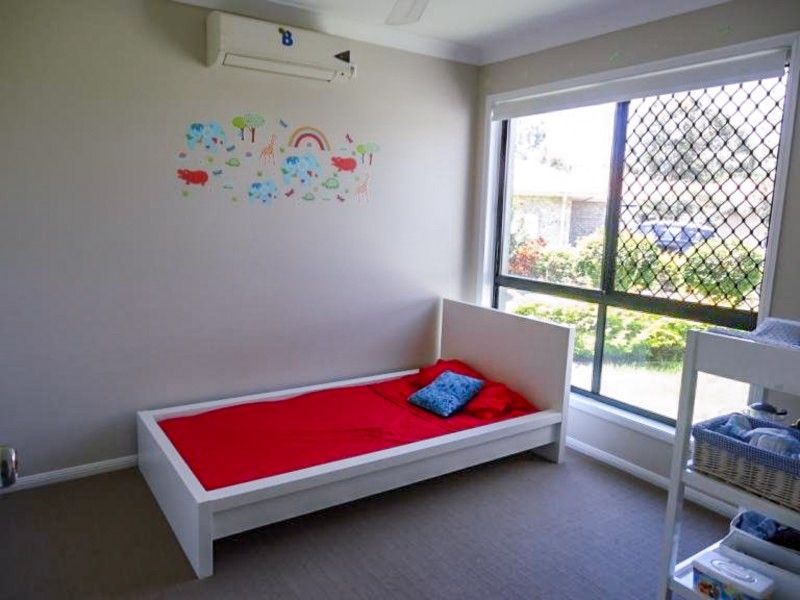 1/15 Gemma Glade, Labrador QLD 4215