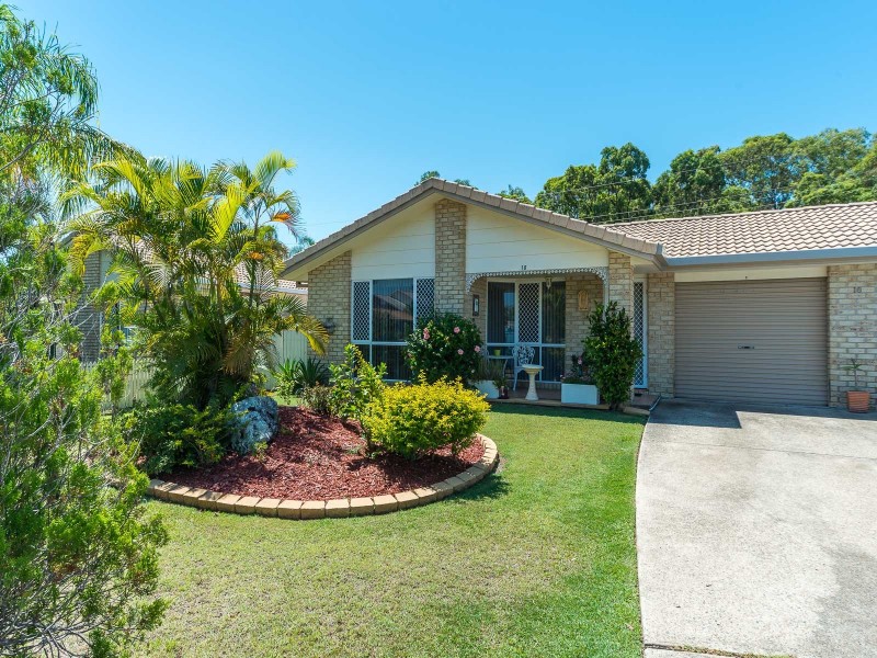 1/18 Kenny Drive, Labrador QLD 4215