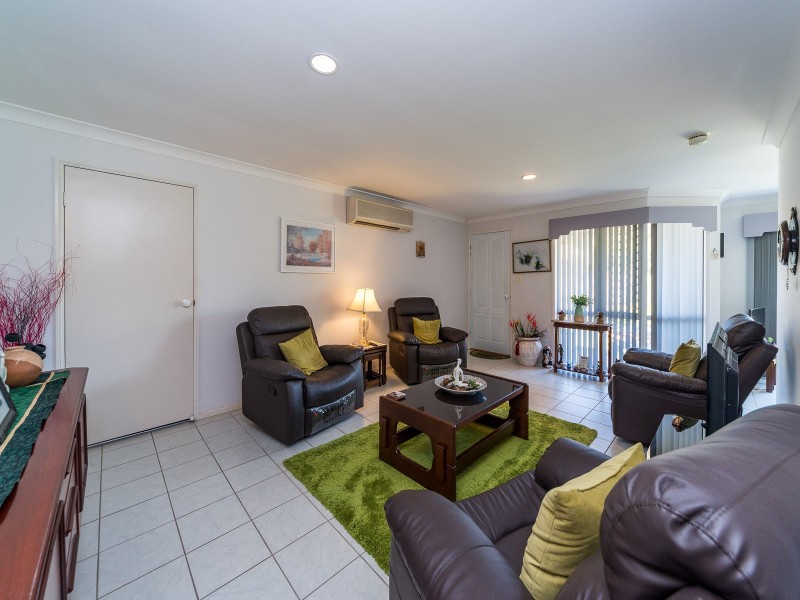 1/18 Kenny Drive, Labrador QLD 4215