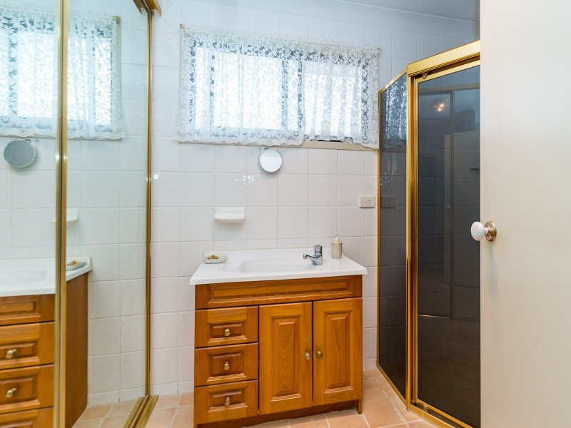 4 Millewa Court, Labrador QLD 4215