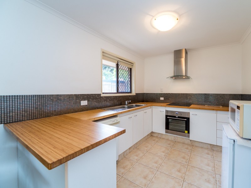 1/3 Botanical Drive, Labrador QLD 4215