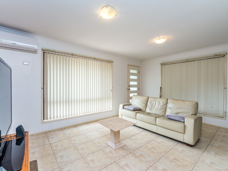 1/3 Botanical Drive, Labrador QLD 4215