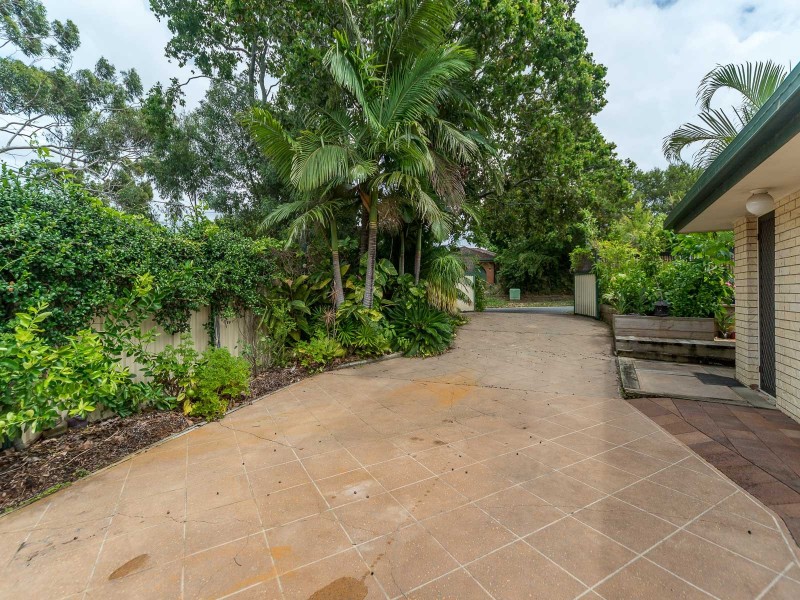 1/3 Botanical Drive, Labrador QLD 4215