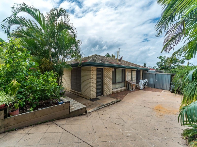 1/3 Botanical Drive, Labrador QLD 4215