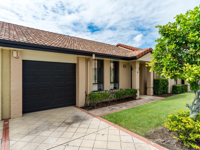 35/20 Brown Street, Labrador QLD 4215