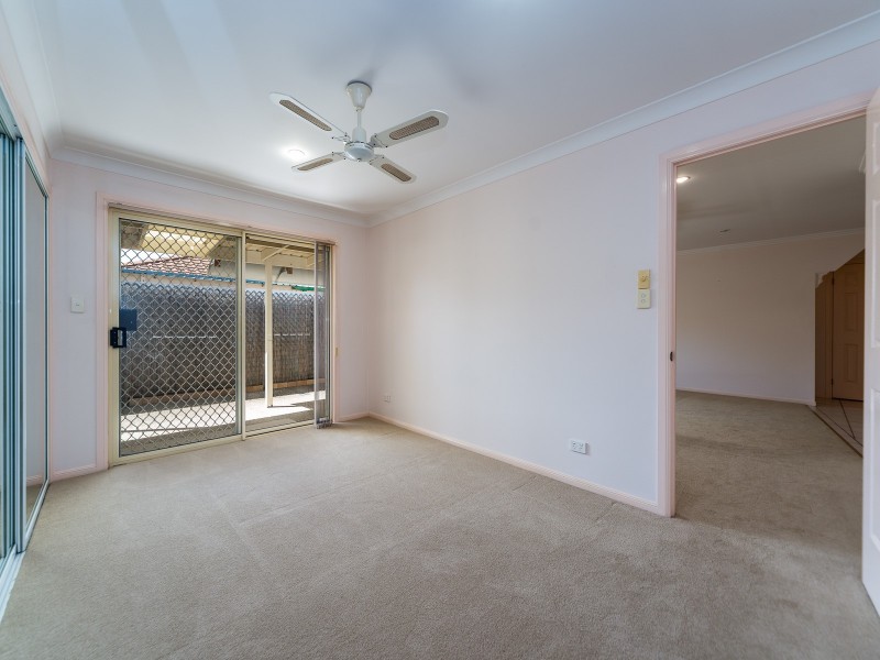 2/16 Gemma Glade, Labrador QLD 4215