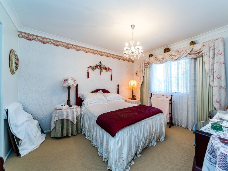 25 Tanzen Drive, Arundel QLD 4214