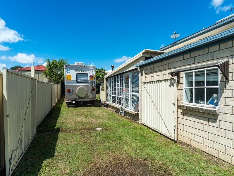 25 Tanzen Drive, Arundel QLD 4214