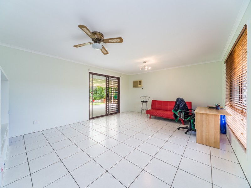 40 Studio Drive, Oxenford QLD 4210