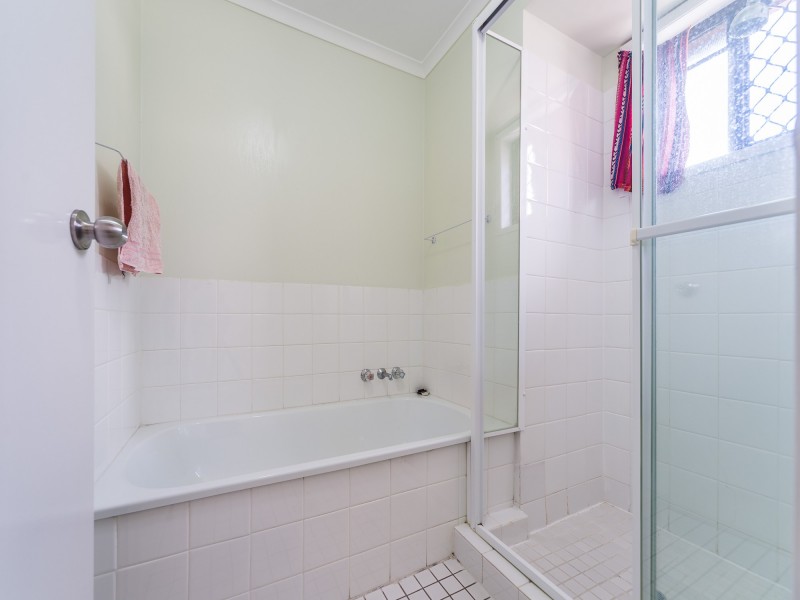 40 Studio Drive, Oxenford QLD 4210