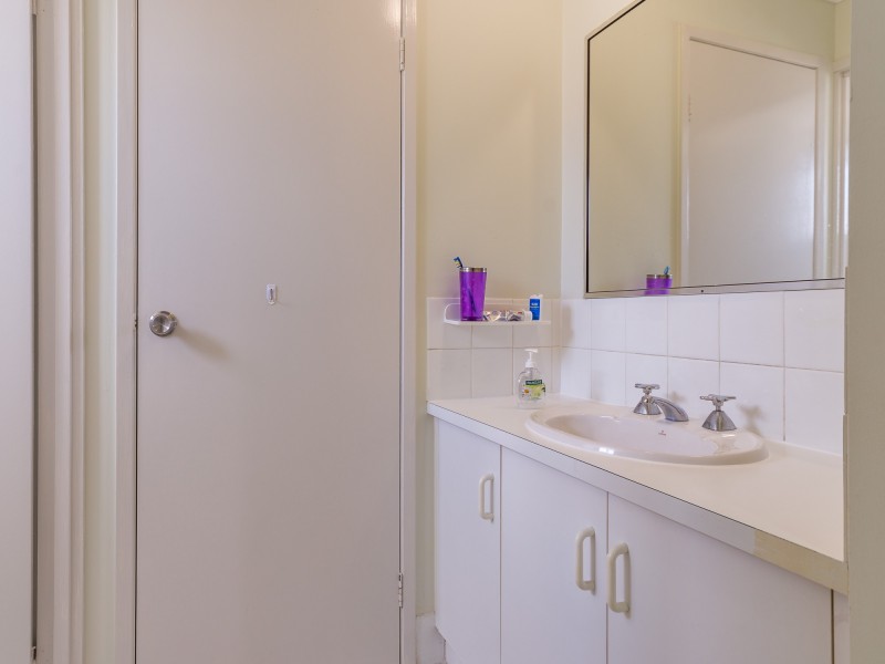 40 Studio Drive, Oxenford QLD 4210