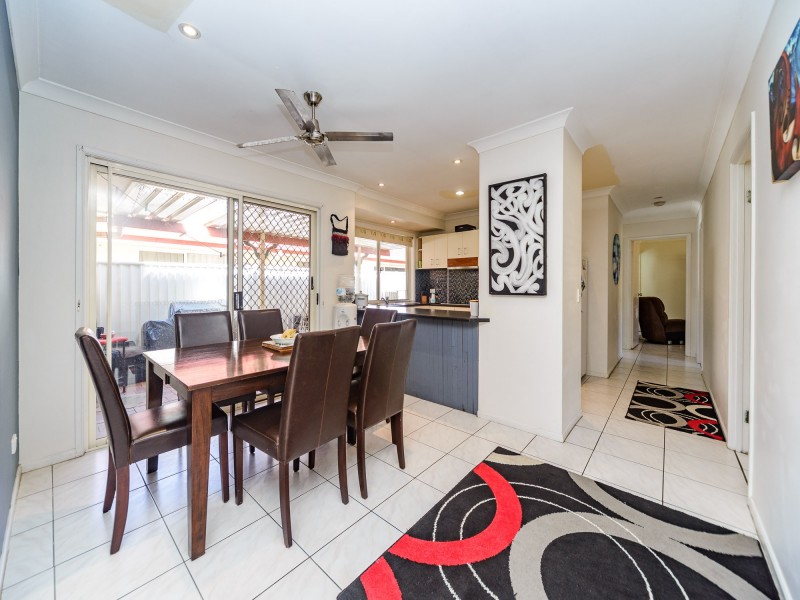 24 Drysdale Lane, Parkwood QLD 4214