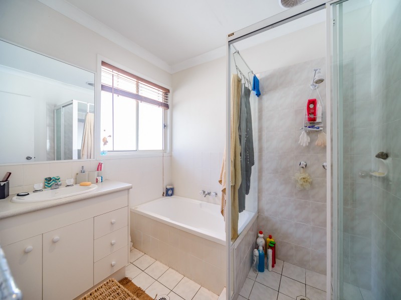 24 Drysdale Lane, Parkwood QLD 4214