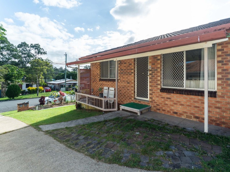 1/37 Terrigal Crescent, Southport QLD 4215