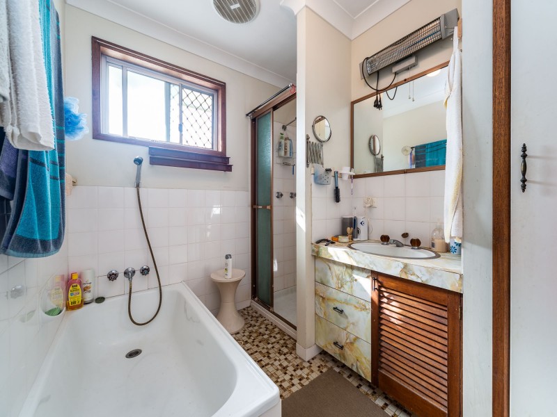 1/37 Terrigal Crescent, Southport QLD 4215