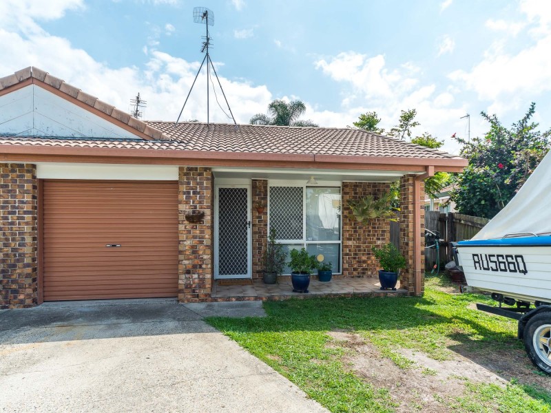 2/16 Annette Court, Labrador QLD 4215