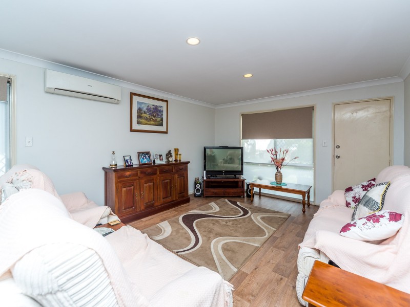 2/16 Annette Court, Labrador QLD 4215