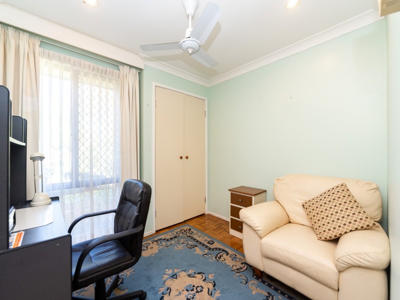 2/7 Ash Court, Arundel QLD 4214