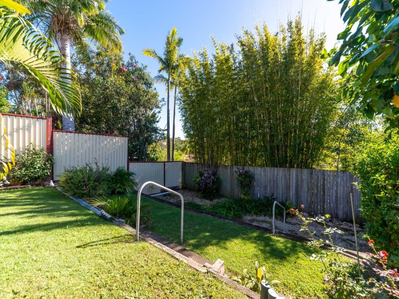 2/7 Ash Court, Arundel QLD 4214