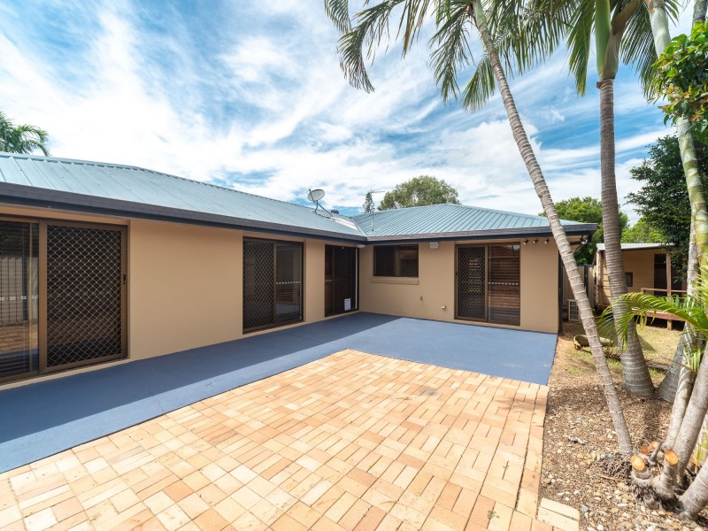 9 Burrinjuck Drive, Coombabah QLD 4216
