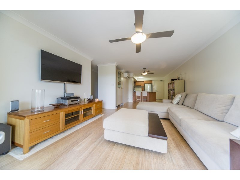 224/392 Marine Parade, Labrador QLD 4215