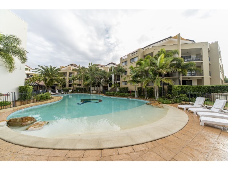 224/392 Marine Parade, Labrador QLD 4215