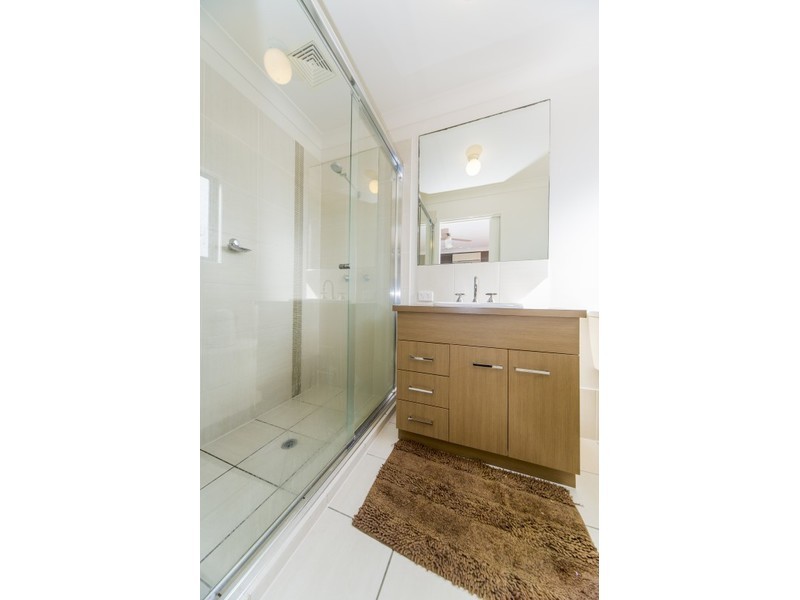 42 Bahkeeta Street, Oxenford QLD 4210