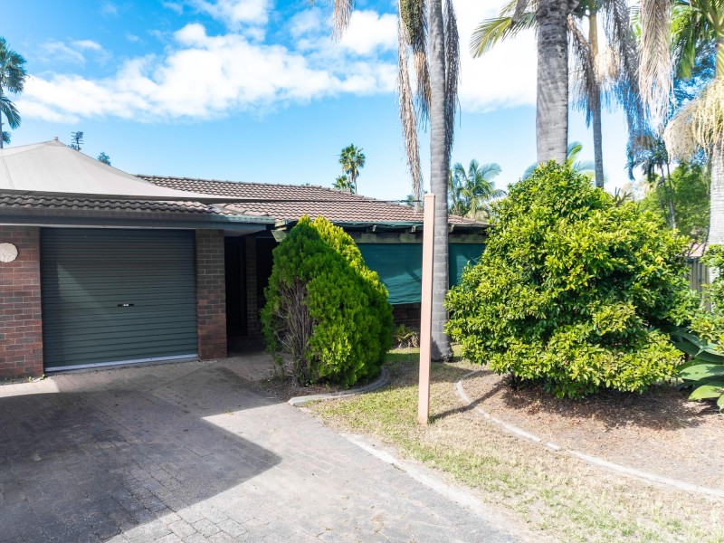 1/12 Telopea Street, Labrador QLD 4215