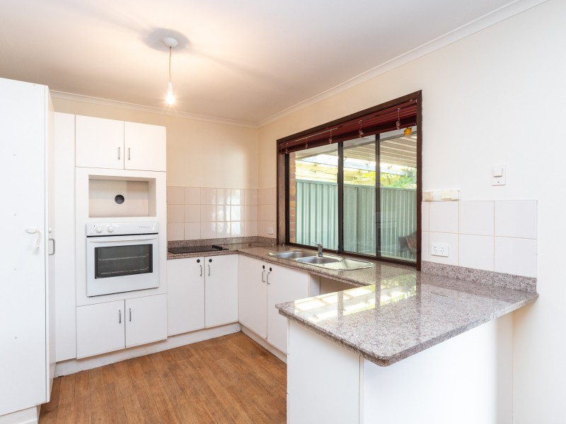 1/12 Telopea Street, Labrador QLD 4215