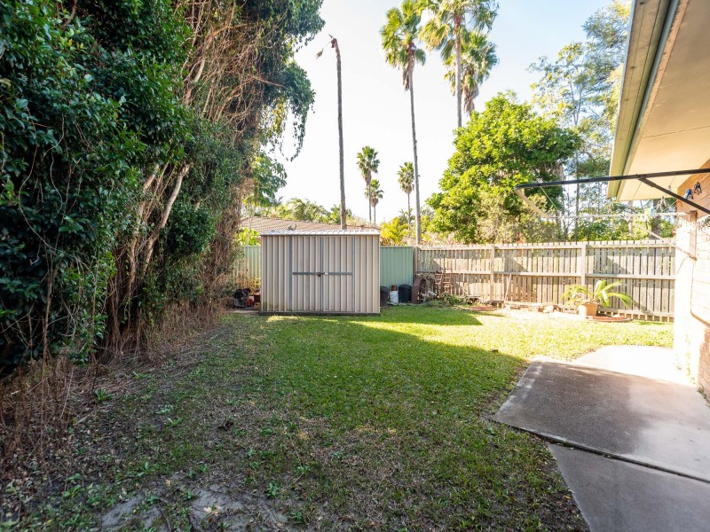 2/12 Telopea Street, Labrador QLD 4215